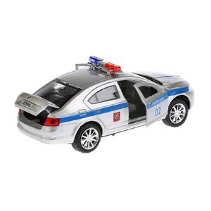 Игрушечная машинка Skoda Octavia Police металл 12 см 3+ 